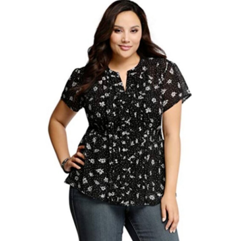Torrid Sheer Floral Black Ruffle Button Front Top Plus Sz 4 (26/4X) #44D‎